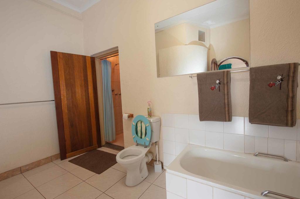 Ingwe Guesthouse Mbombela Екстериор снимка