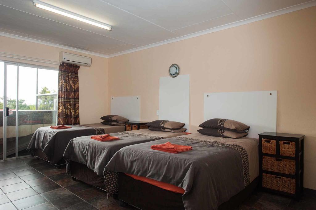 Ingwe Guesthouse Mbombela Екстериор снимка