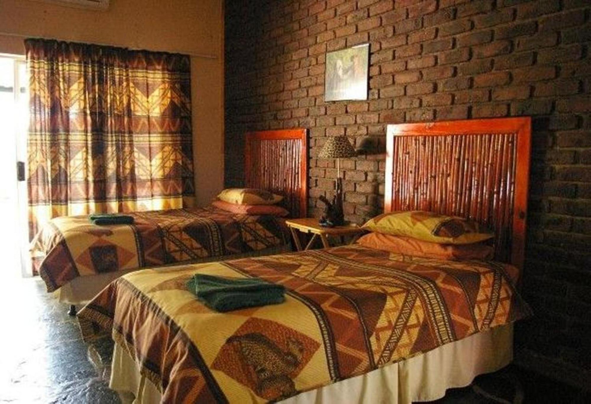 Ingwe Guesthouse Mbombela Екстериор снимка